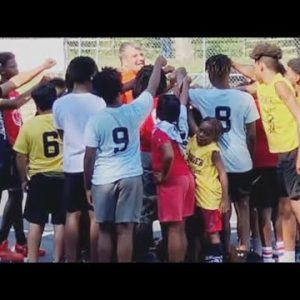 Women fill labor gaps in construction, beavers help ease droughts, and more | Eye on America