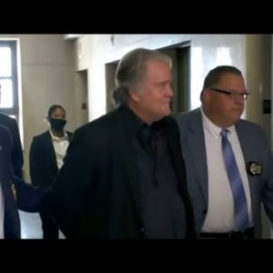 Former Trump aide Steve Bannon faces money laundering, conspiracy charges in New York