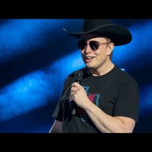 Elon Musk Asks for Stay of Twitter Trial