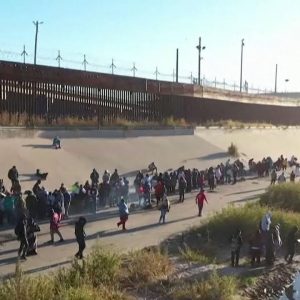 Texas sees surge of migrants at U.S.-Mexico border as Title 42's future remains unclear