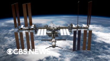 SpaceWatch: A spacewalk, shuttle Columbia remembered, and a green comet