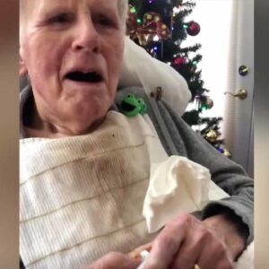 Grandpa with Parkinson's receives powerful recording of himself saying "I love you"