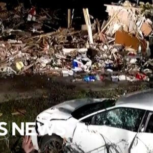 Residents seek shelter after tornadoes destroy homes in Mississippi