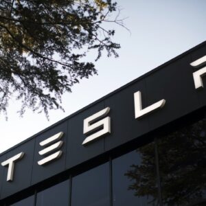 Tesla Cuts Model S and X Prices for Second Time This Year