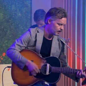 Saturday Sessions: The Tallest Man On Earth performs "Slowly Rivers Turn"