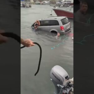 Tourists rescued after following GPS directions into Hawaii harbor #shorts