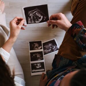 Men "need to be involved more" in fertility conversations, expert says