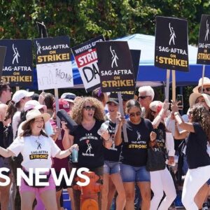 Hollywood expects earnings bumps amid strikes