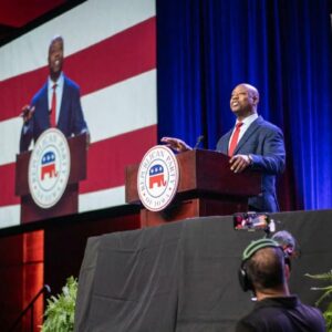 Republican candidates gather in Iowa