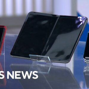 Foldable phones on the rise again