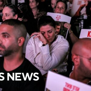 Families of Israeli hostages held by Hamas hold news conference | full video