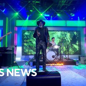 Saturday Sessions: Robert Finley performs "What Goes Around"
