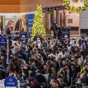 Holiday travel rush expected to break records gets underway