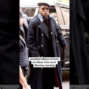 Jonathan Majors arrives at assault trial for first full day of testimony #shorts