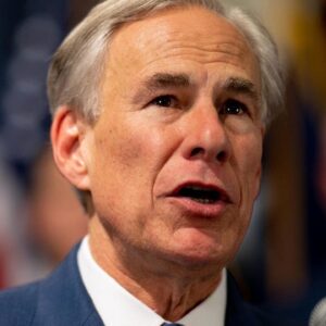 Texas governor signs bill allowing state to arrest migrants