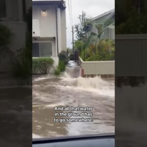 Mudslides in Beverly Hills triggered by back-to-back atmospheric rivers #shorts