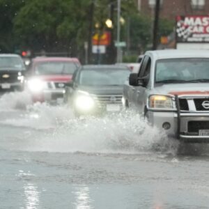 Videos show heavy thunderstorms, hail pummeling Texas