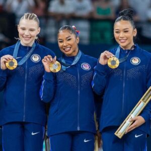 Simone Biles leads U.S. Women's Gymnastics to team gold medal