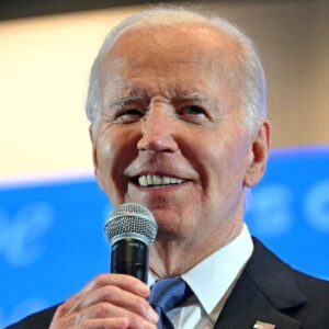 Top Democrats rally around Biden after debate performance