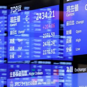 Major market indexes show signs of recovery after stock market selloff on Monday