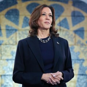 DNC in Chicago as Harris awaits nomination, Zelenskyy on Russia incursion, more | CBS News 24/7