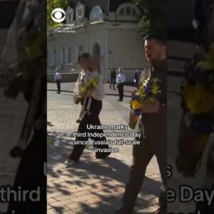 Ukraine marks third Independence Day since Russia's invasion #shorts