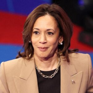 Harris ramps up outreach to Latino voters in last weeks of 2024 race