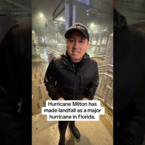 Hurricane Milton's rain and wind grow stronger in downtown Tampa after landfall #shorts