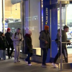 How Americans are expected to shop this holiday weekend