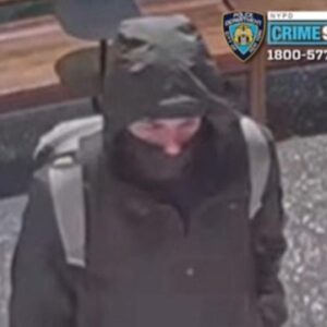 Manhunt underway for suspect in shooting death of UnitedHealthcare CEO