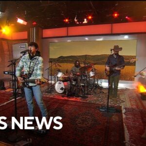 Saturday Sessions: Wyatt Flores performs "Stillwater"