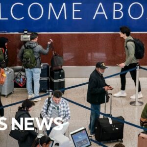 Severe weather threatens already-busy Thanksgiving travel home