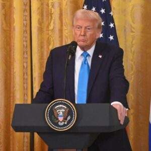 Backlash to Trump's Gaza comments, White House clarifies president's remarks, more | CBS News 24/7