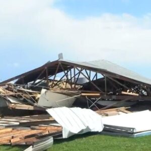 Severe storm sweeps through U.S. and takes aim at East next