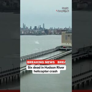 Helicopter crashes into the Hudson River, killing 6 #shorts