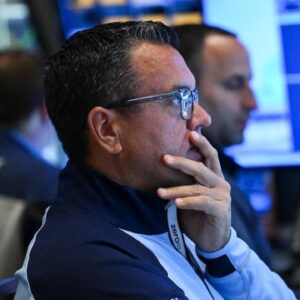 Stocks slide as new data shows U.S. economy shrank in first quarter of 2025