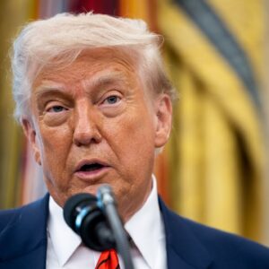 Dow dips as investors wait for trade deals, Trump says Houthi strikes will end, more | CBS News 24/7