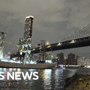 New York officials brief reporters after Mexican navy training ship crashes into Brooklyn Bridge
