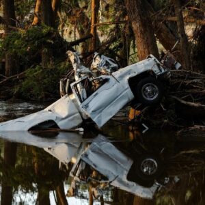 Texas floods death toll could rise as officials resist alert questions, no rescues since Friday