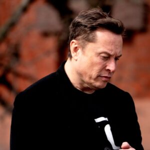 Musk Inc. Under Threat From Elon Musk’s Wild Bets