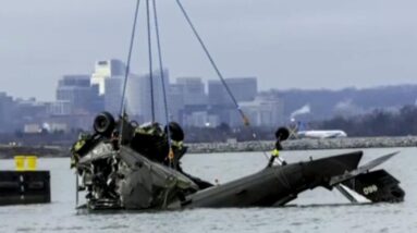 Early details from NTSB hearing on deadly midair collision near Washington, D.C.