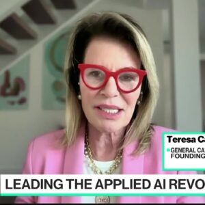 US and China Compete for AI Lead