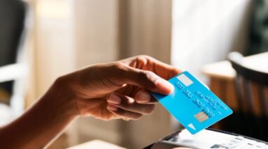 Americans' paychecks still not keeping up with inflation, study finds