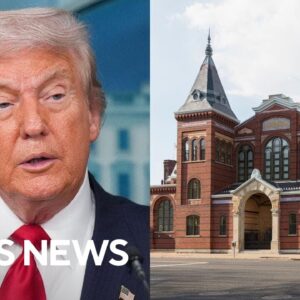 Professor calls Trump's review of Smithsonian museums a "frontal political assault"