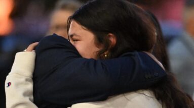 Psychologist explains how mass shootings affect children, how to help them