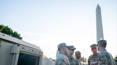National Guard troops arrive in D.C. amid Trump's crime crackdown