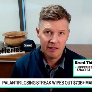 Palantir Fundamentals On a Different Planet: Thill