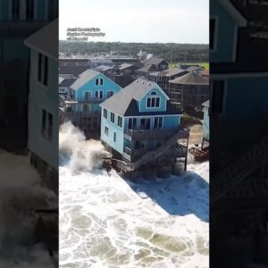Tidal storm surge surrounds North Carolina Outer Banks homes #shorts