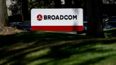 Broadcom to Help OpenAI Design AI Chips