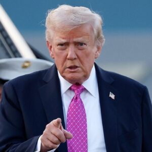 Trump urges Pam Bondi to go after his political foes